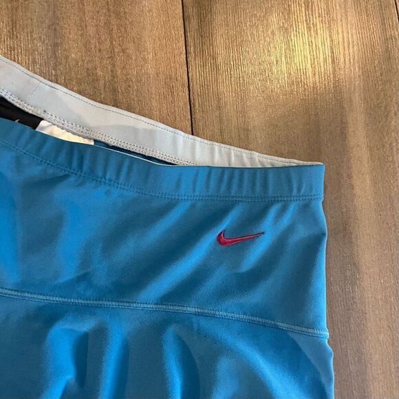 Nike Blue Athletic Tennis Skirt Women Large Bin H-17 - NWT - Picture 2 of 4